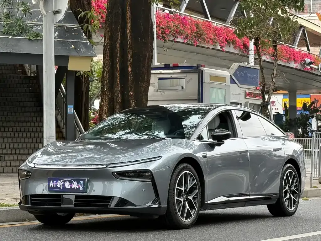 XPeng P7+ — фото 1