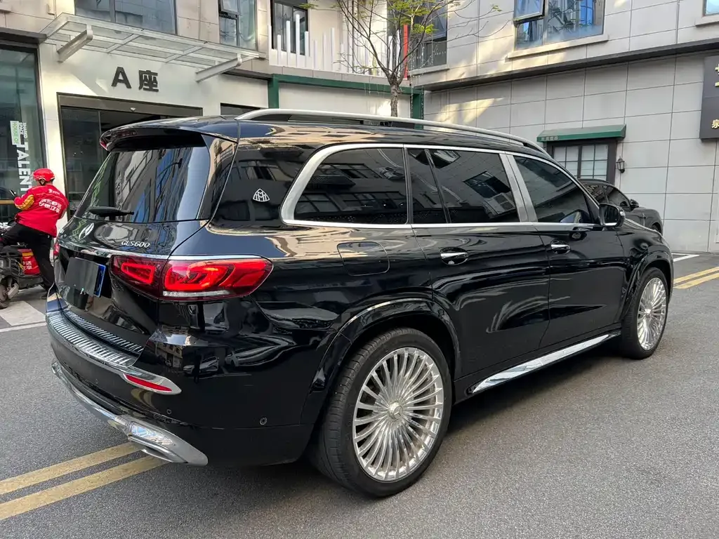 Mercedes-Benz GLS — фото 4