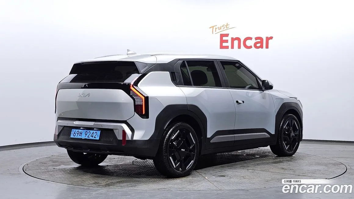 Kia EV3 — фото 3