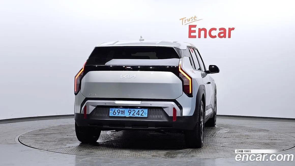 Kia EV3 — фото 4
