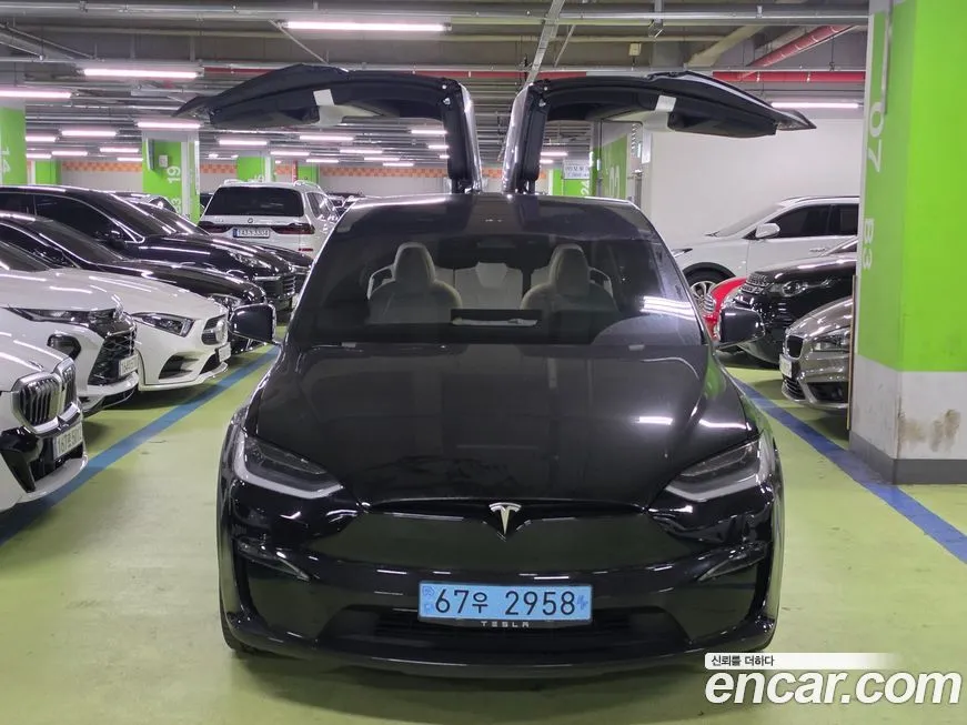 Tesla Model X — фото 4