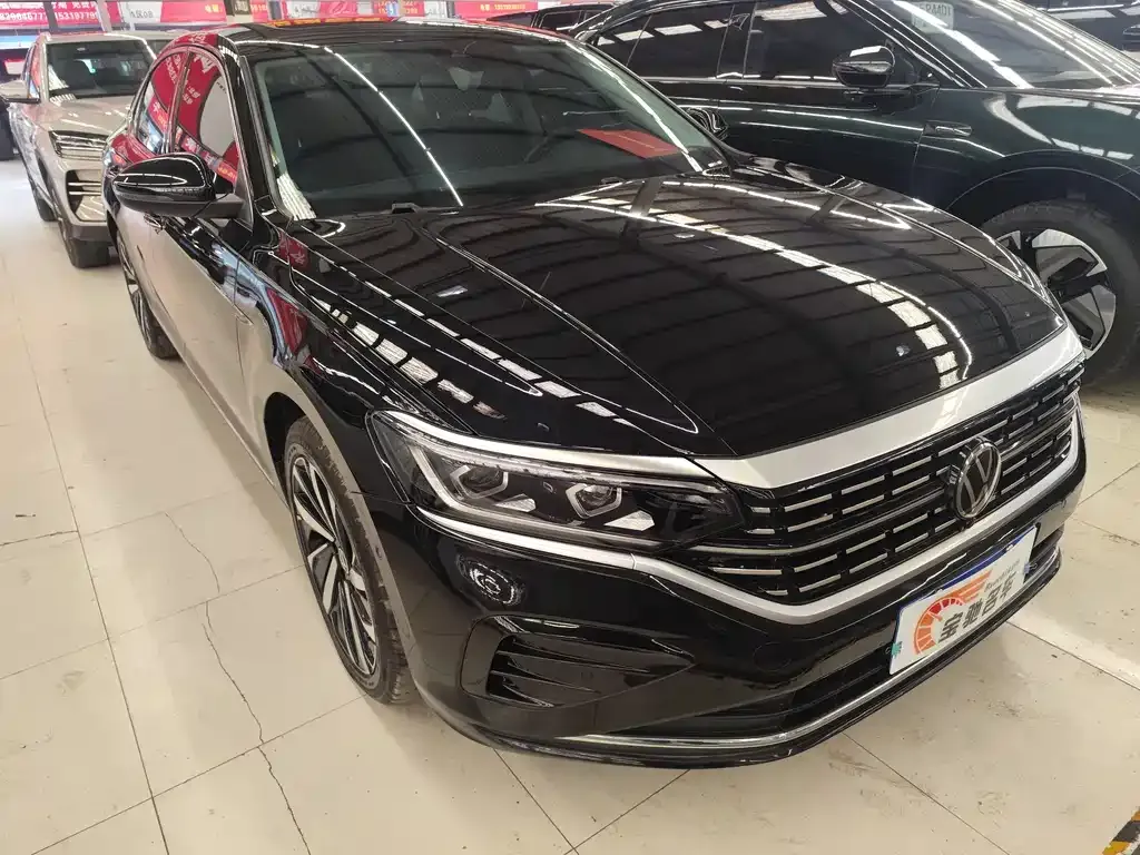 Volkswagen Passat — фото 9