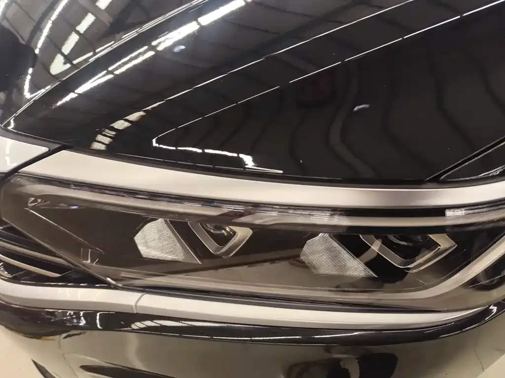 Volkswagen Passat — фото 7