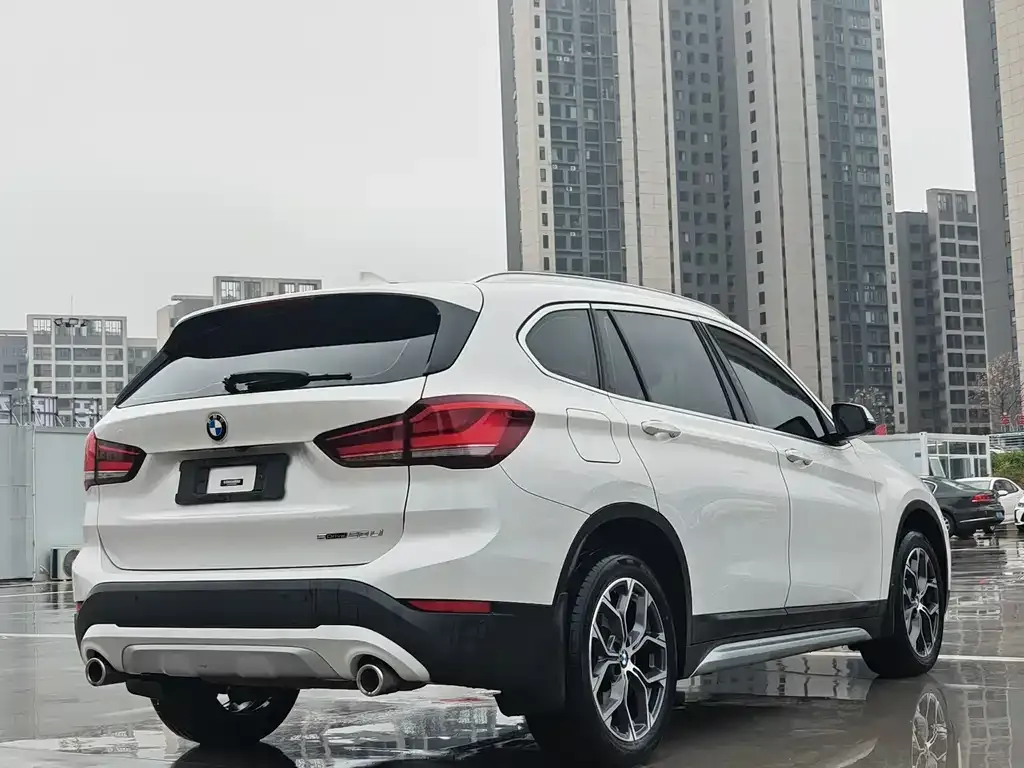 BMW X1 — фото 2