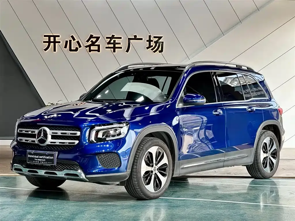 Mercedes-Benz GLB — фото 1