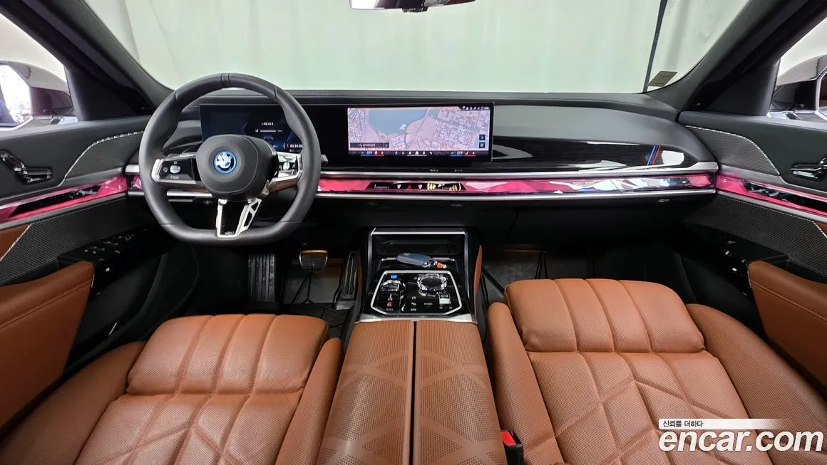 BMW i7 — фото 5