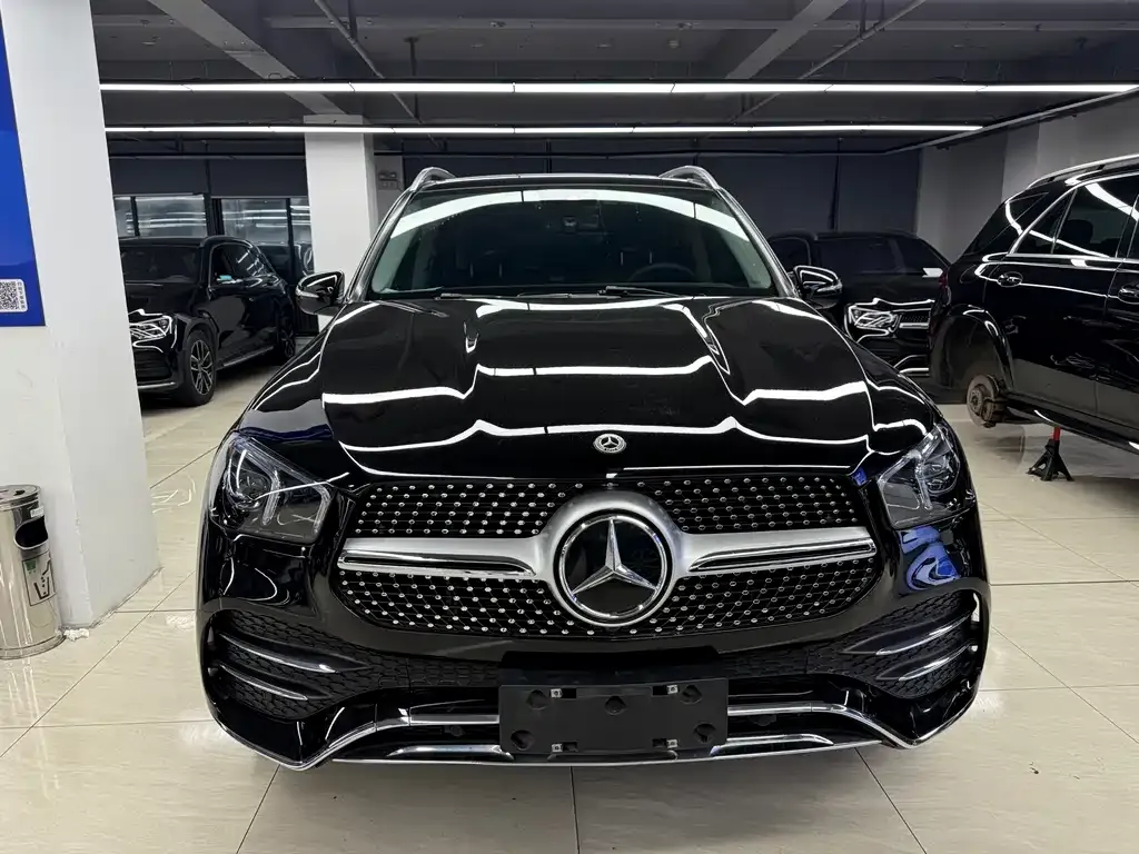 Mercedes-Benz GLE — фото 1