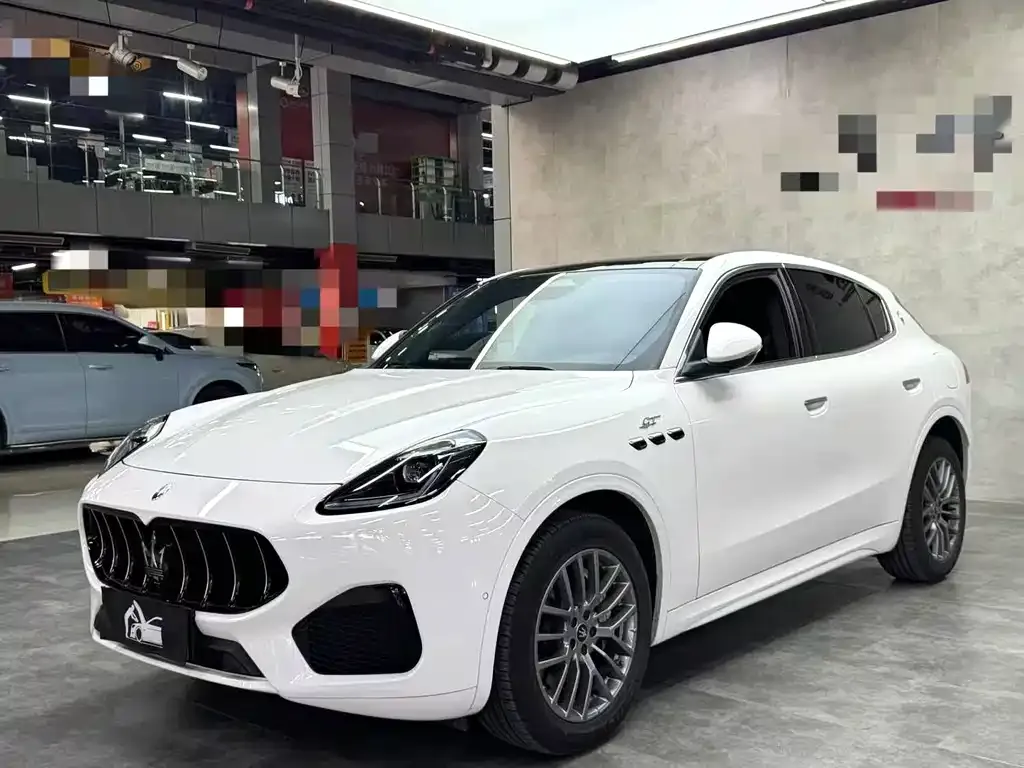 Maserati Grecale — фото 1