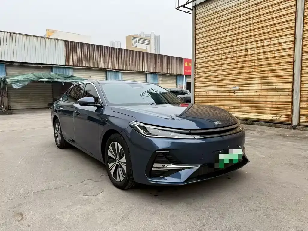 Geely Galaxy A7 — фото 3