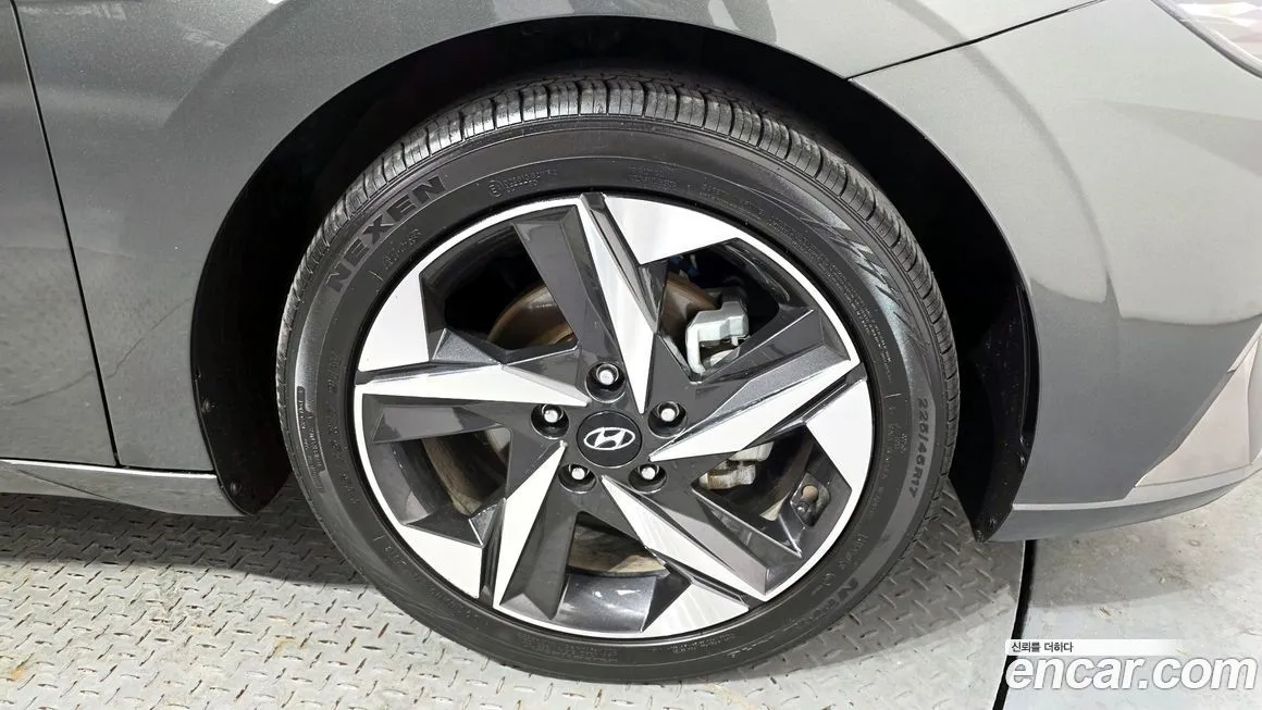 Hyundai AVANTE — фото 6