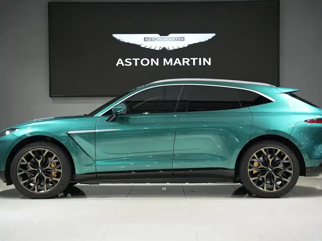 Aston Martin DBX — фото 3