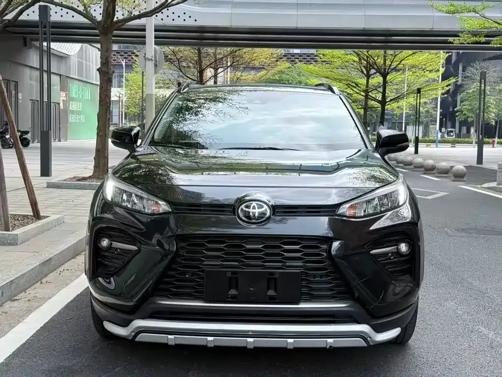 Toyota Wildlander — фото 6