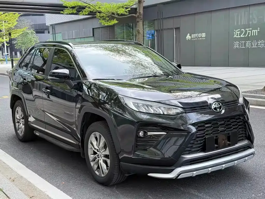 Toyota Wildlander — фото 10