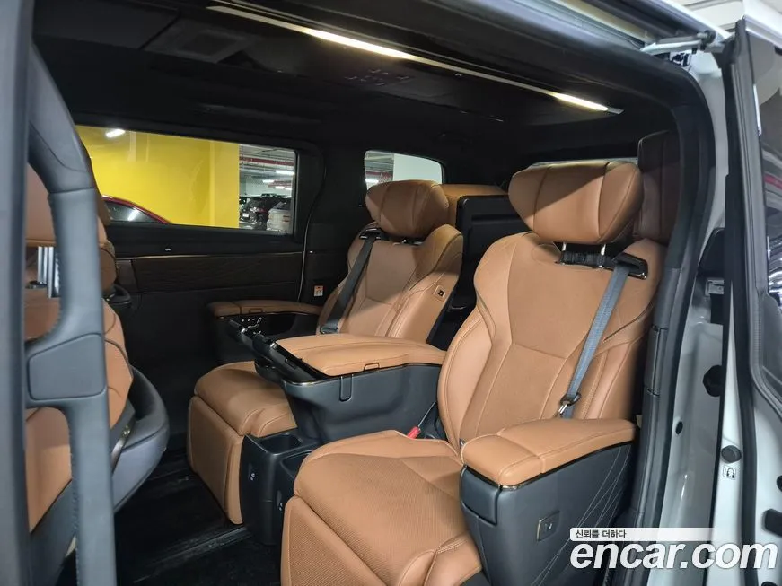 Toyota Alphard — фото 5