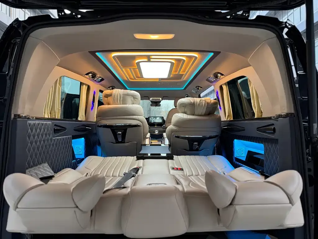 Mercedes-Benz Vito — фото 10