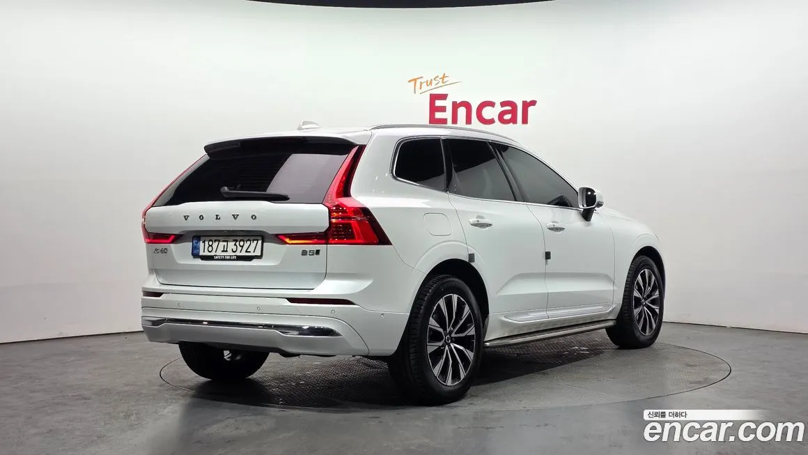 Volvo XC60 — фото 3