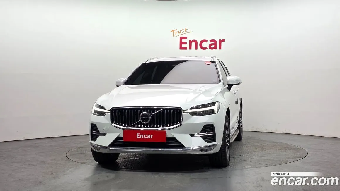 Volvo XC60 — фото 9