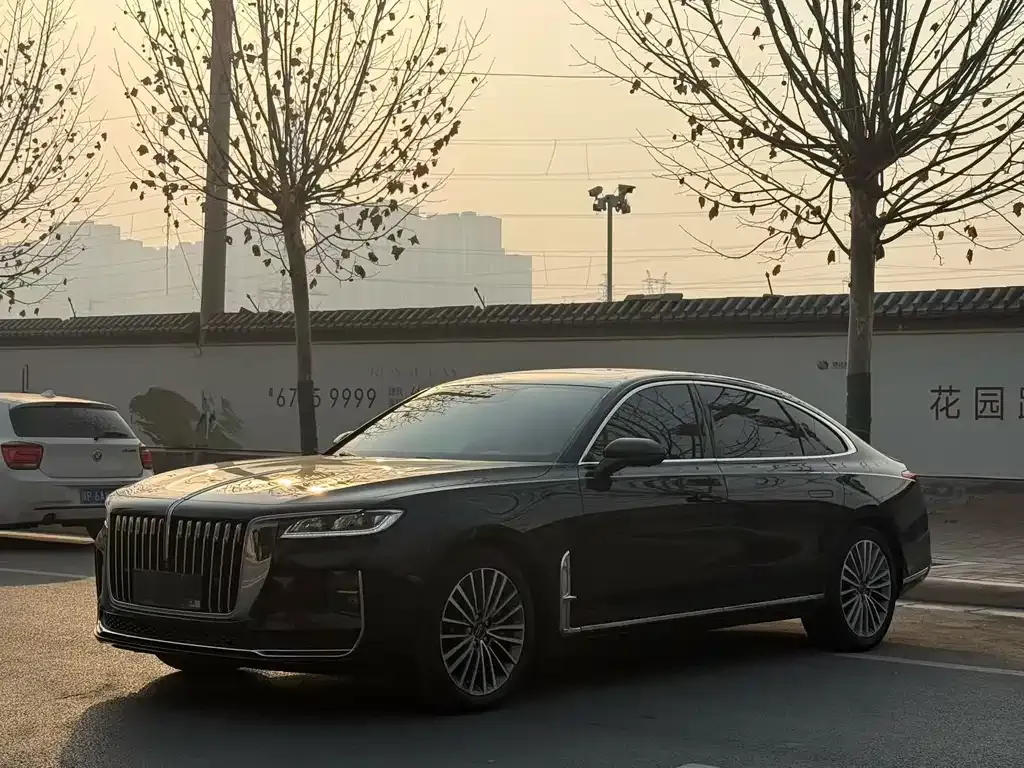 Hongqi H9 — фото 1