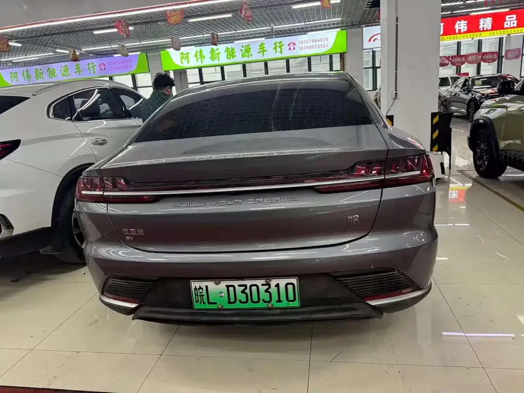 BYD Han — фото 10