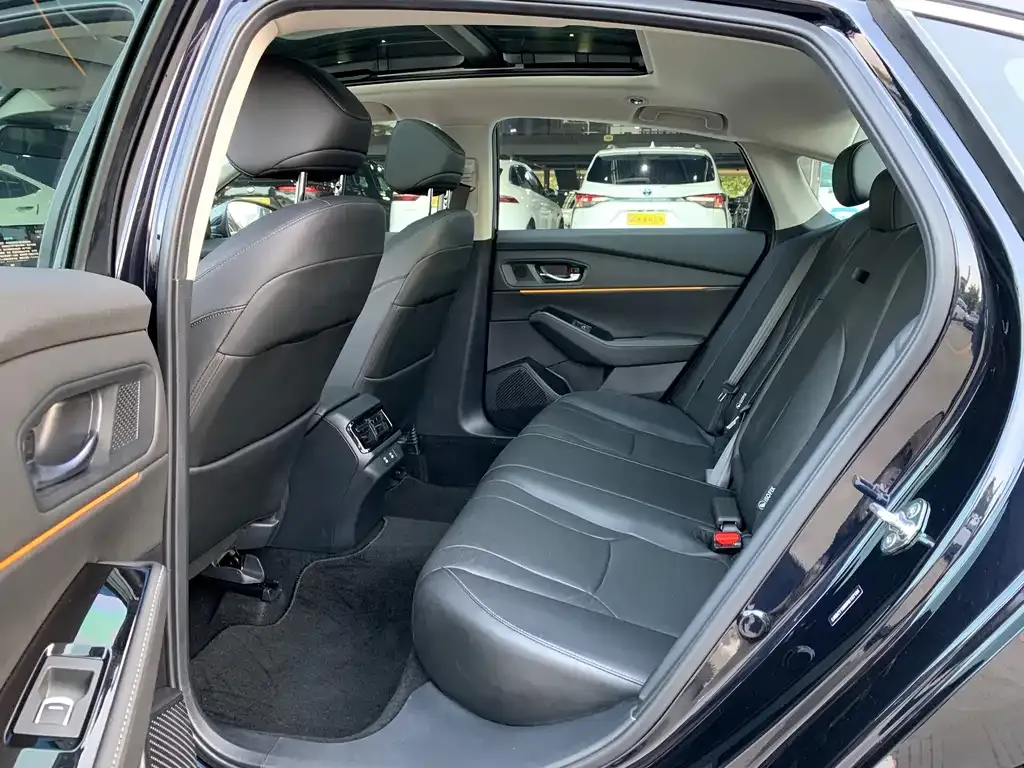 Honda Accord — фото 3
