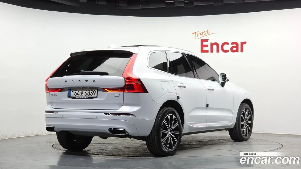 Volvo XC60 — фото 4