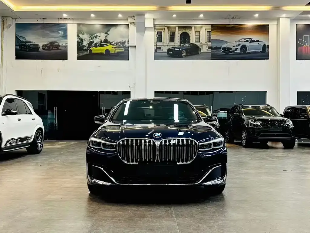 BMW 7 Series — фото 2