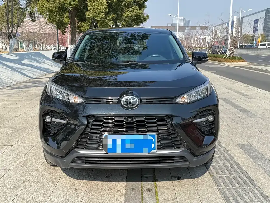 Toyota Wildlander — фото 1