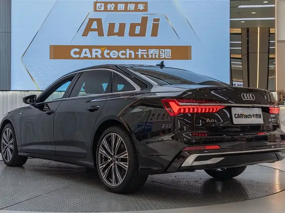 Audi A6L — фото 5