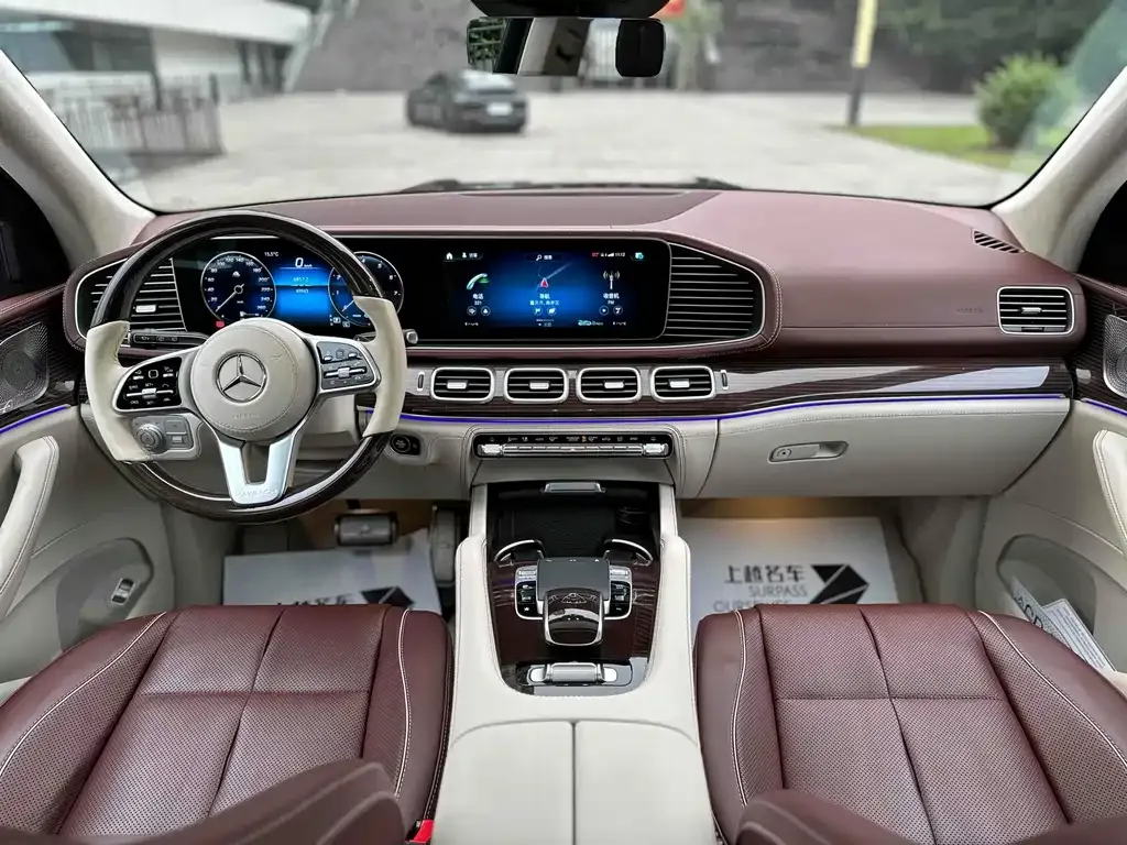 Mercedes-Benz GLS — фото 7