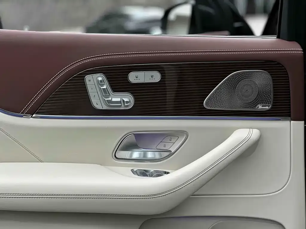 Mercedes-Benz GLS — фото 3