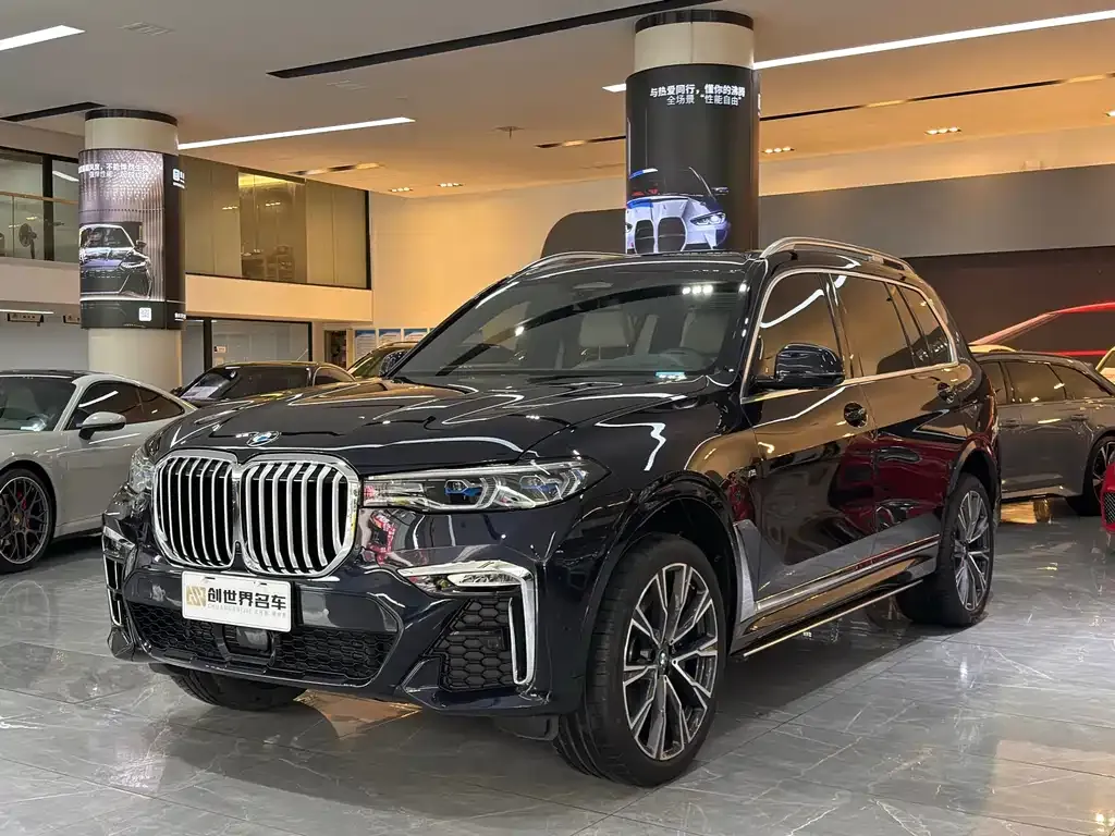 BMW X7 — фото 1