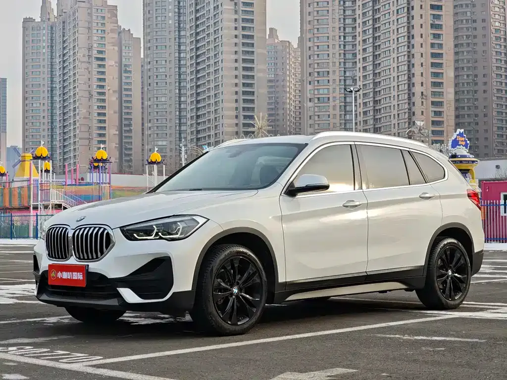 BMW X1 — фото 10