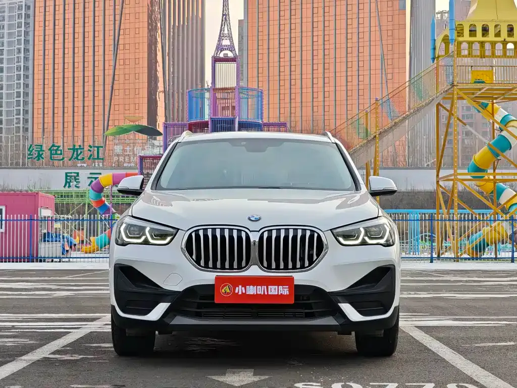 BMW X1 — фото 8
