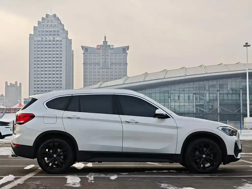 BMW X1 — фото 4