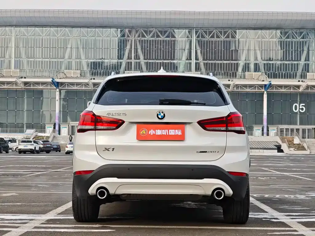 BMW X1 — фото 6