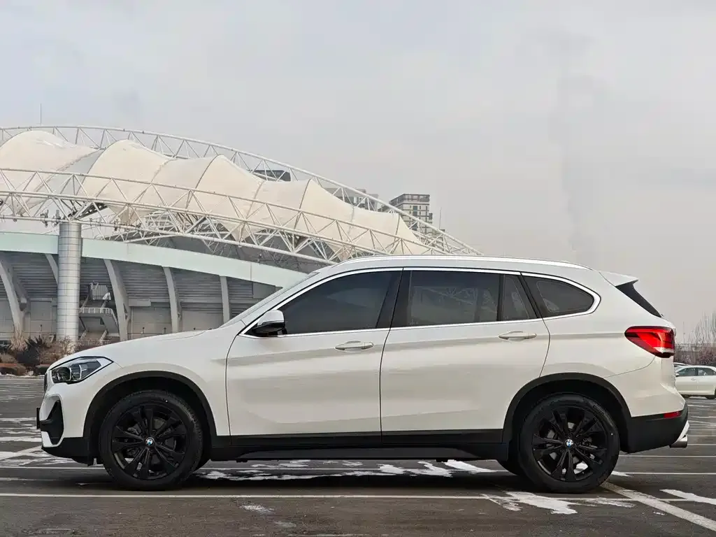 BMW X1 — фото 2