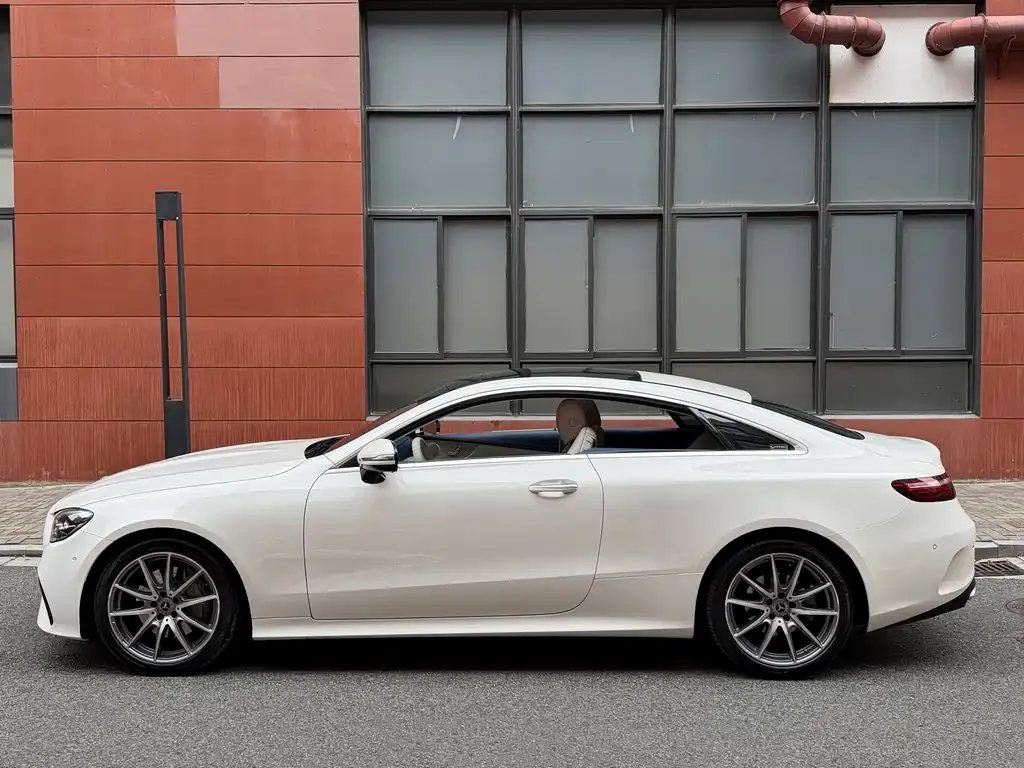 Mercedes-Benz E-Class (Import) — фото 2