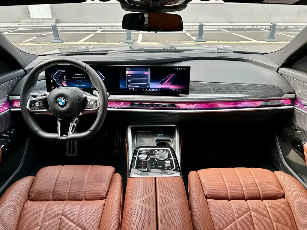 BMW 7 Series — фото 8