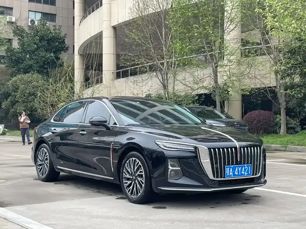 Hongqi H5 — фото 4
