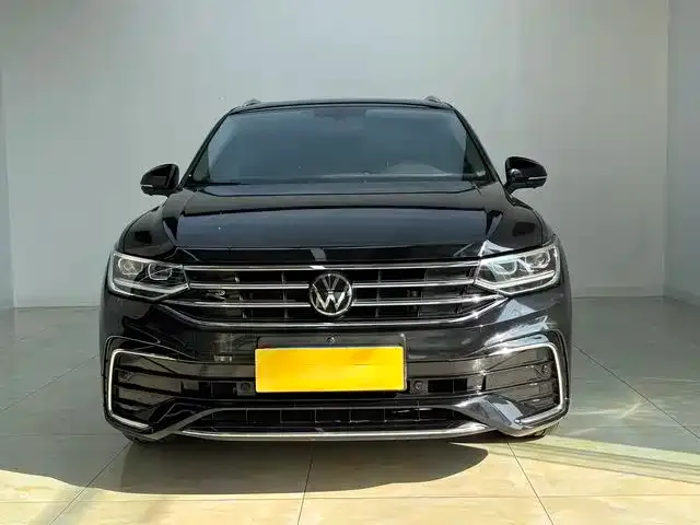 Volkswagen Tiguan L — фото 10