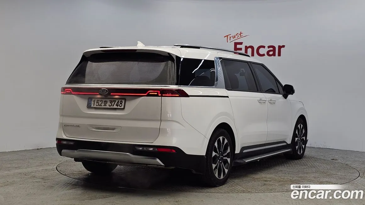 Kia Carnival — фото 2