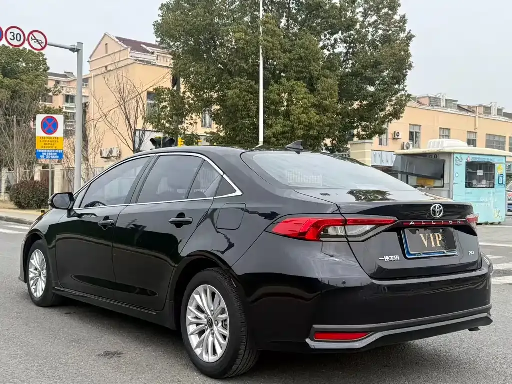 Toyota Allion — фото 8