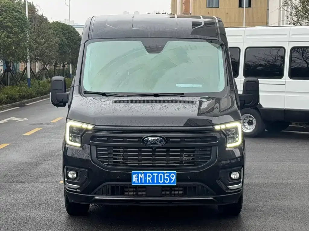 Ford Transit T8 — фото 8