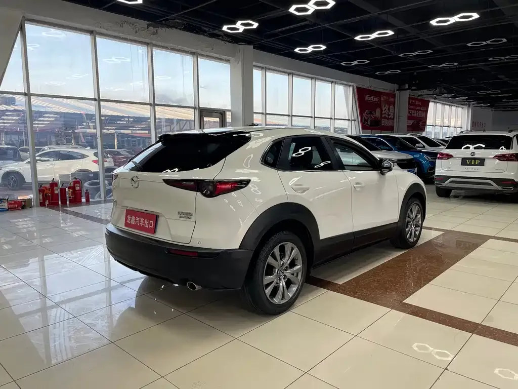 Mazda CX-30 — фото 4