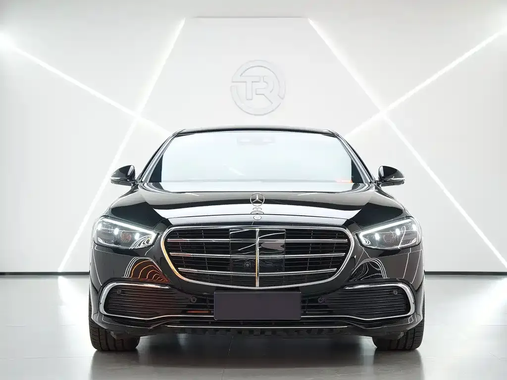 Mercedes-Benz S-Class — фото 1