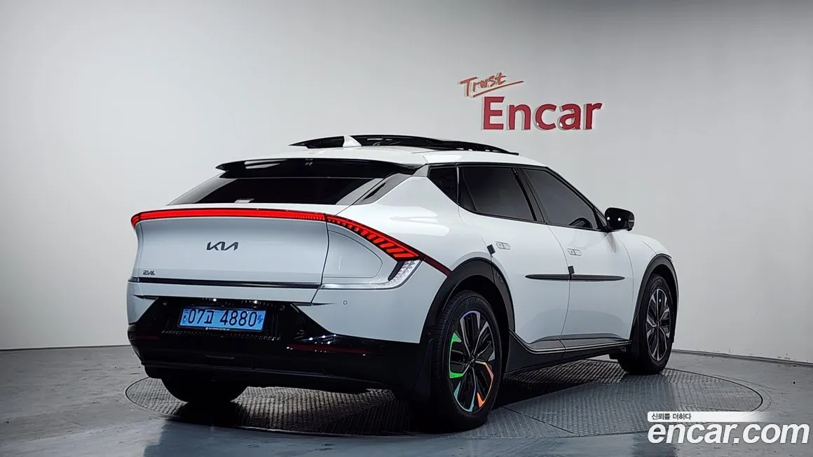 Kia EV6 — фото 4