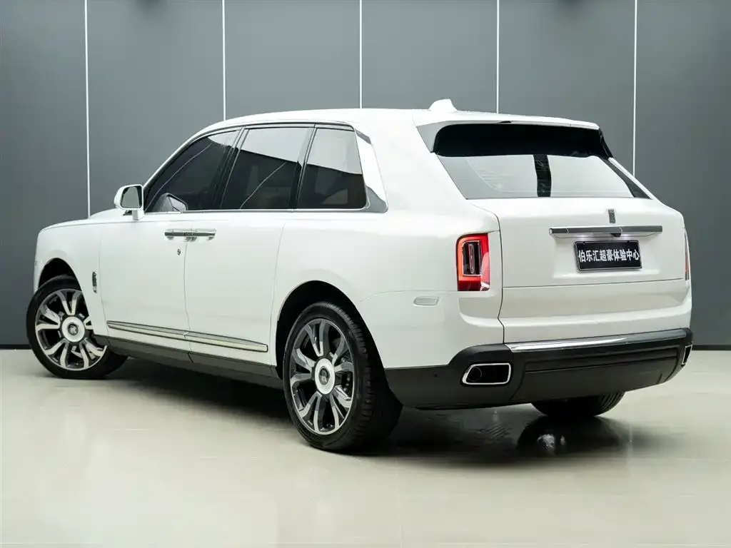 Rolls-Royce Cullinan — фото 5