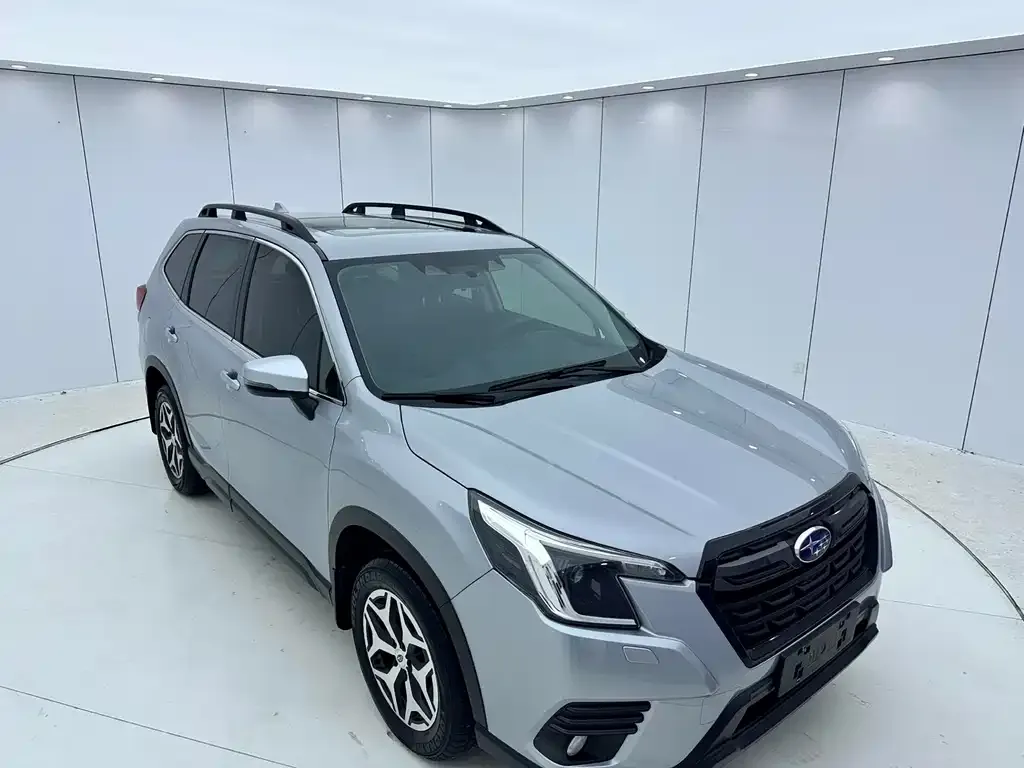 Subaru Forester — фото 3