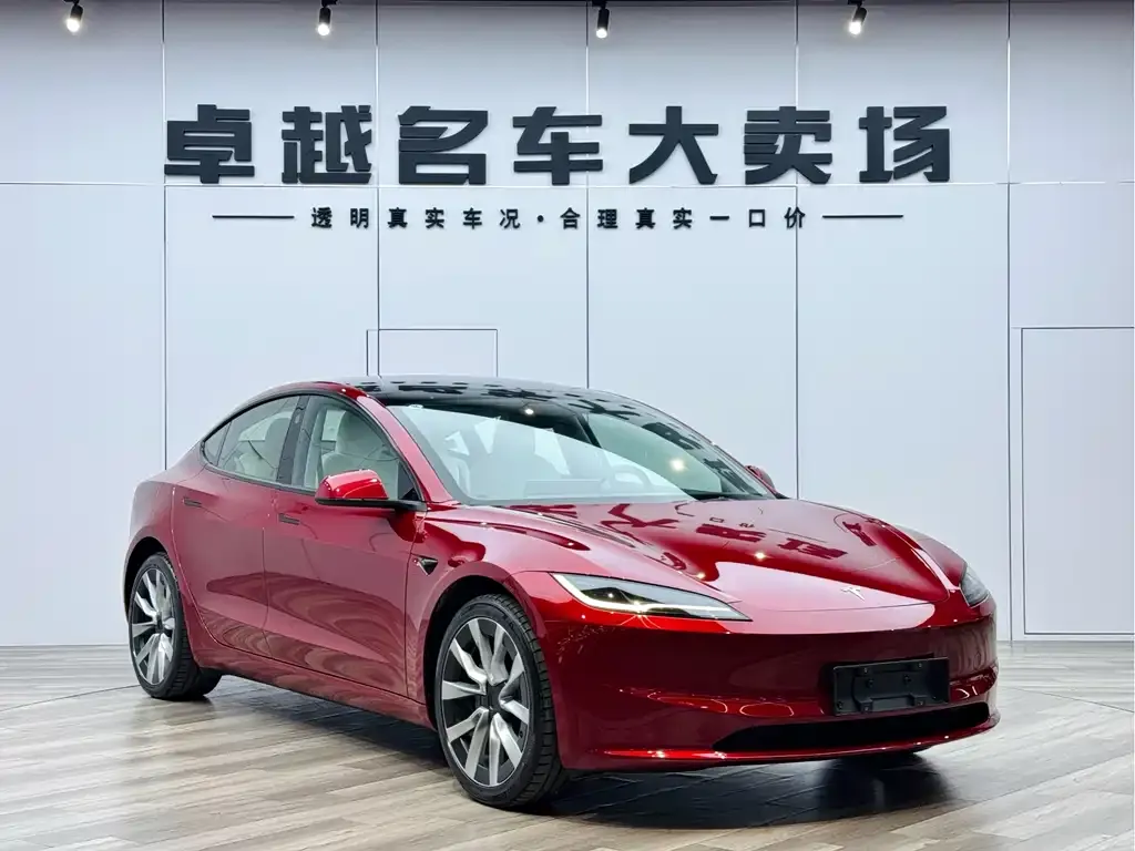 Tesla Model 3 — фото 6