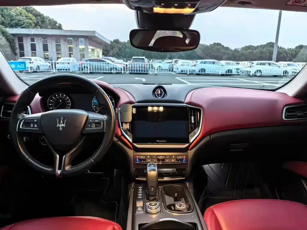 Maserati Ghibli — фото 7